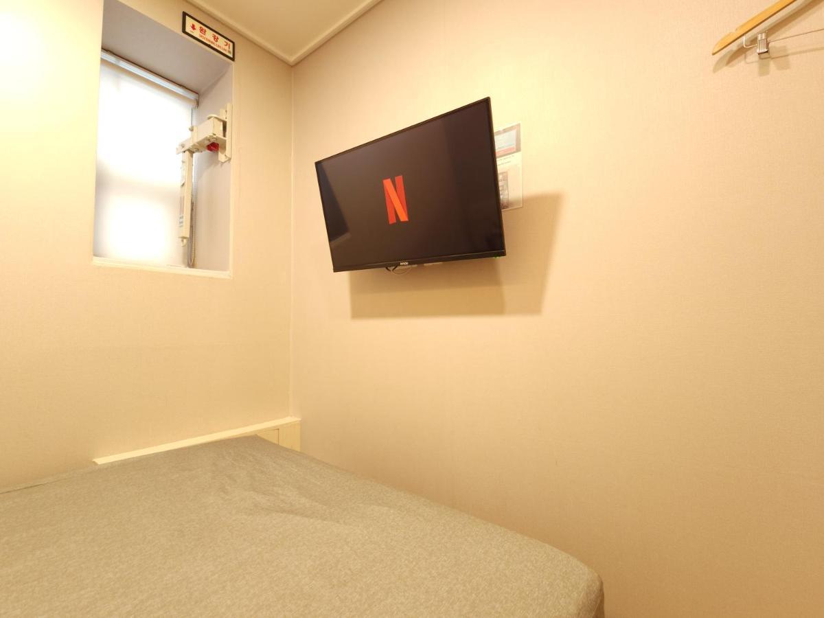 Oyo Hostel Myeongdong 1 Szöul Kültér fotó