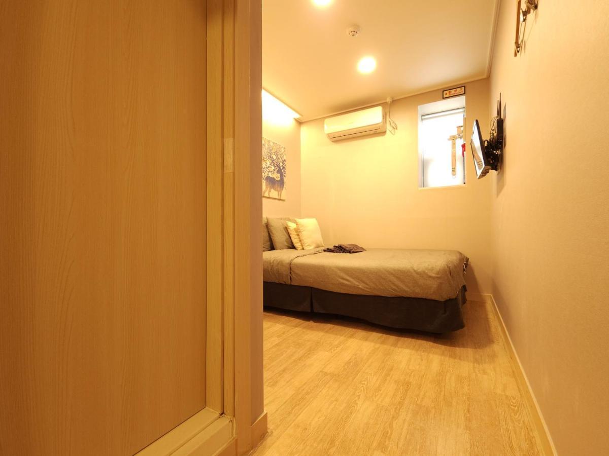 Oyo Hostel Myeongdong 1 Szöul Kültér fotó
